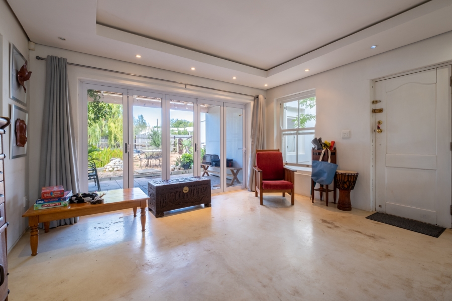 5 Bedroom Property for Sale in Mcgregor Western Cape